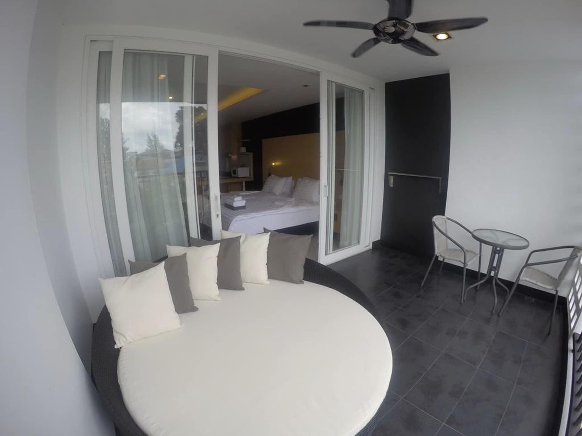 Vivace Hotel Kamala Beach Exterior foto